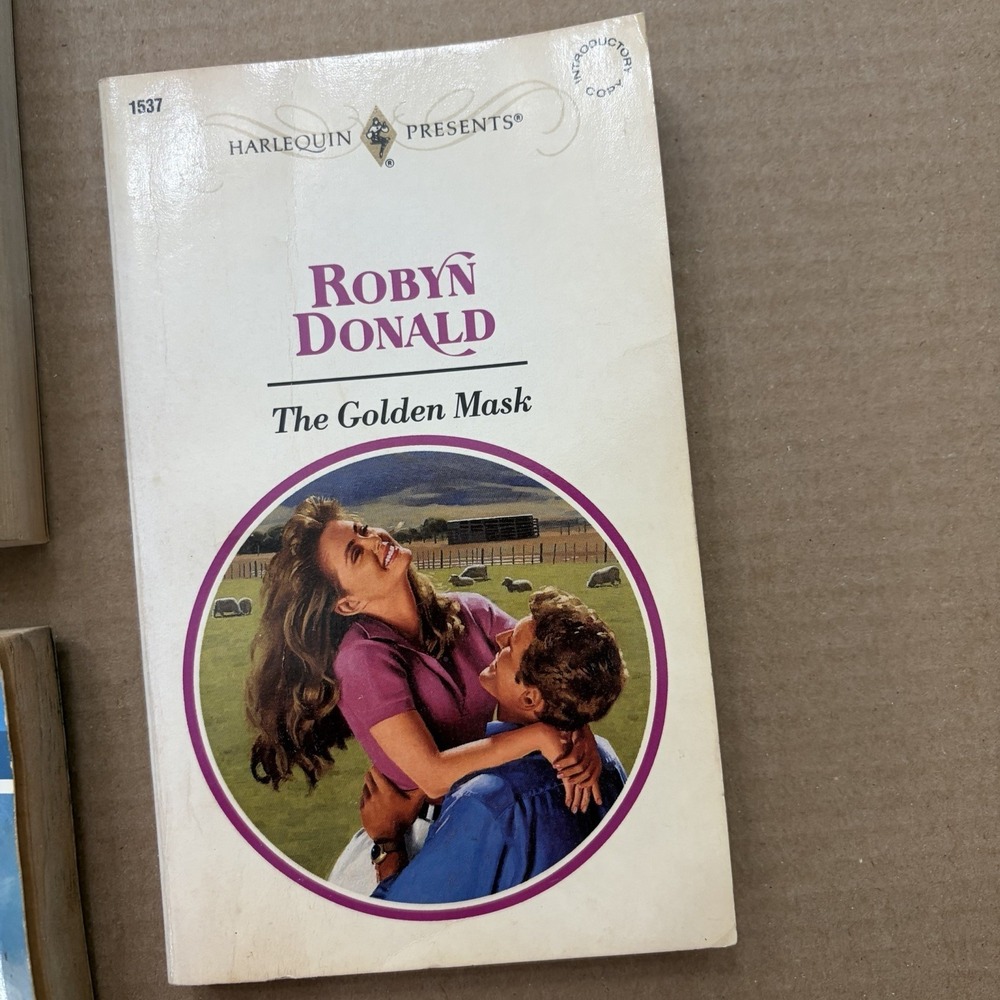 Vintage Harliquin Romance Books Lot Of 5 Books Romance - Picture 2 of 11